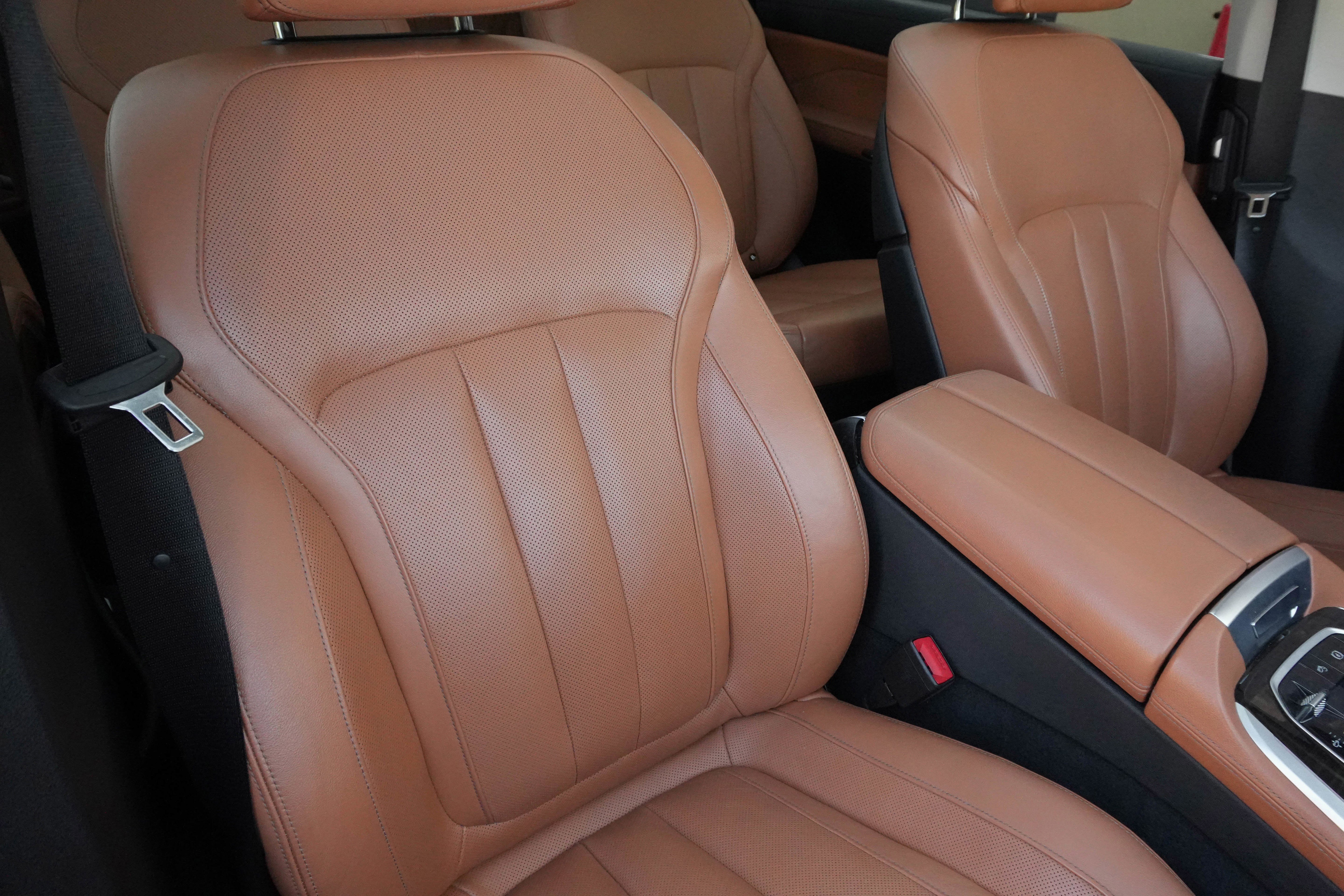 Used 2020 BMW X7 xDrive40i w/ Cold Weather Package image 13