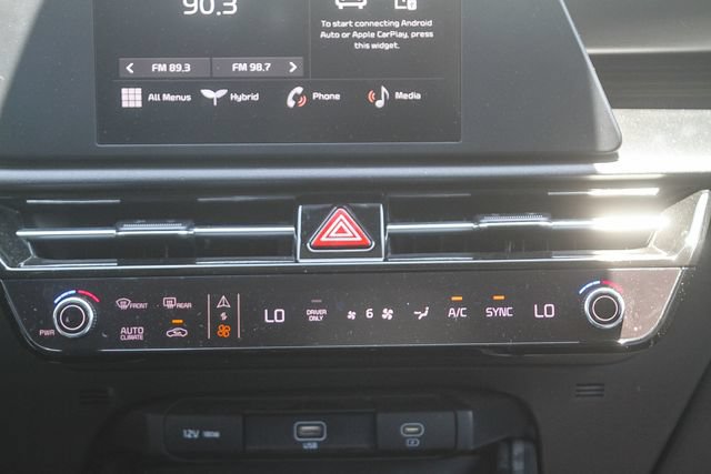 Certified 2023 Kia Niro LX FWD image 15