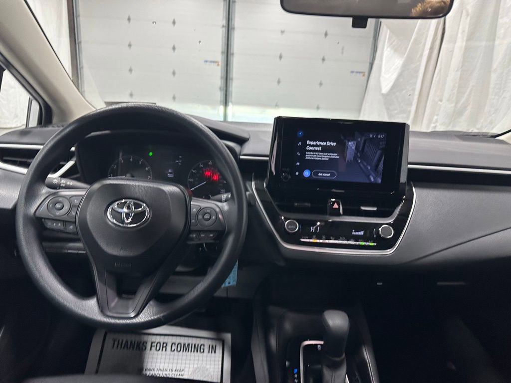 Used 2025 Toyota Corolla LE image 16