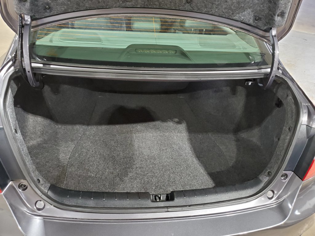 Used 2017 Honda Accord LX image 37