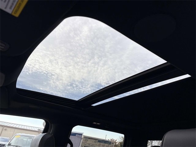 New 2025 Ford F150 Lariat w/ Equipment Group 502A High image 24