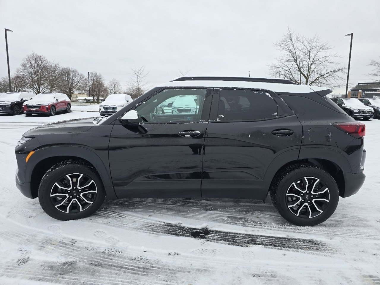 Used 2025 Chevrolet TrailBlazer ACTIV w/ Driver Confidence Package image 13