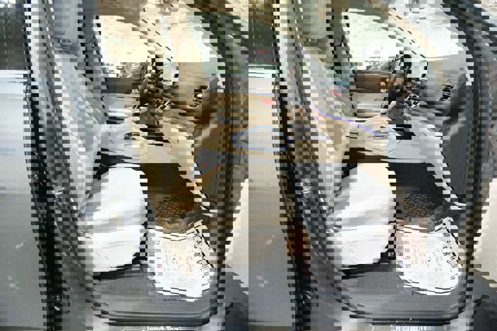 Used 2020 Mercedes-Benz GLS 450 4MATIC image 39