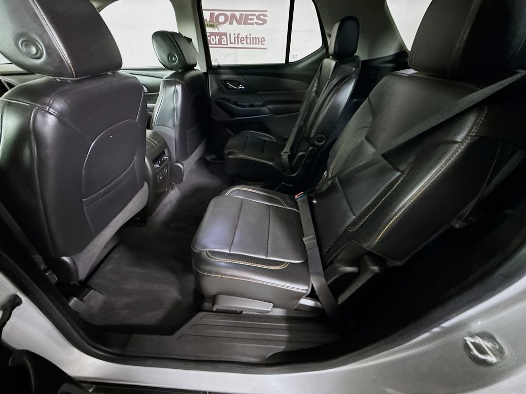 Used 2019 Chevrolet Traverse RS w/ LPO, Floor Liner Package AWD/4WD image 28