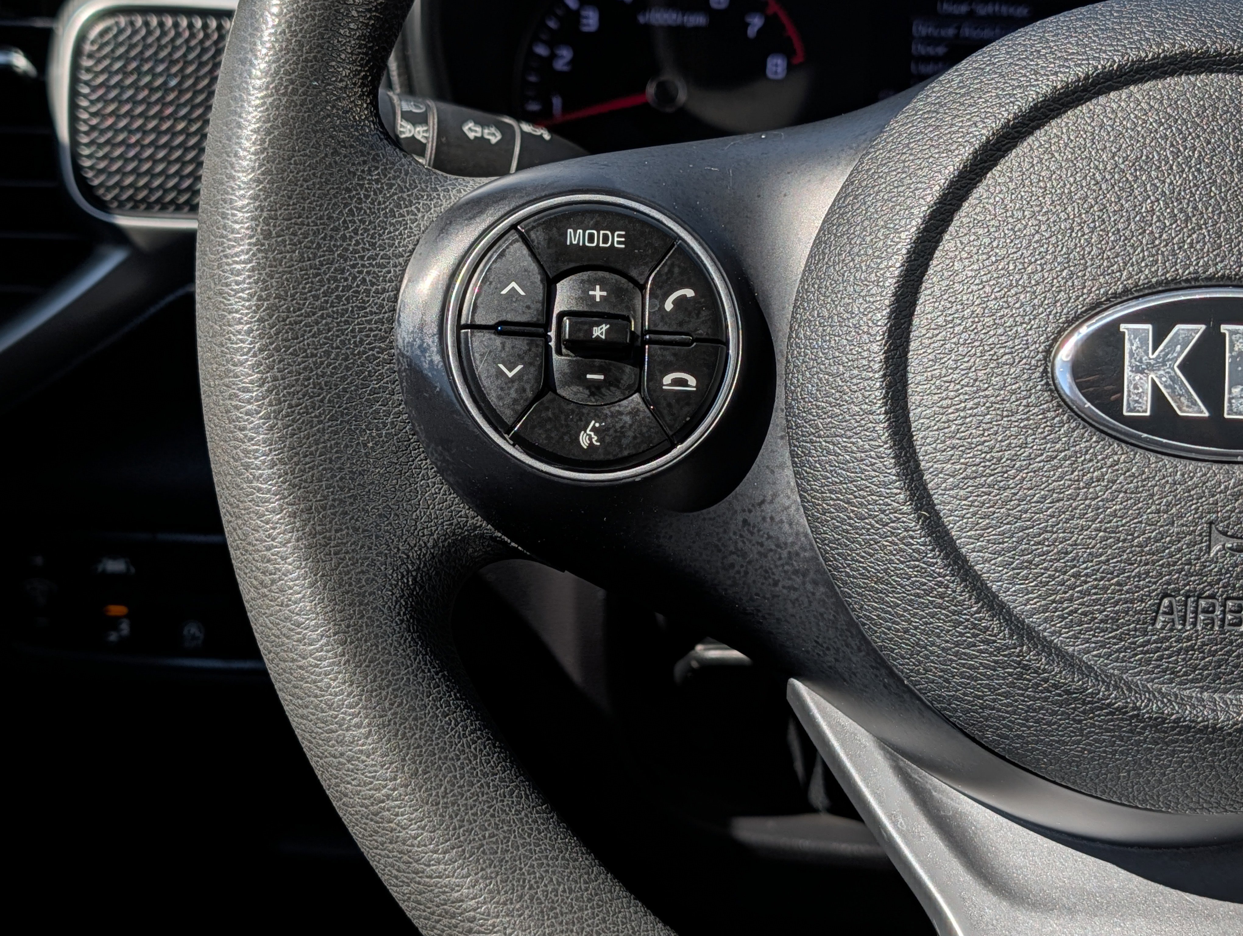 Used 2020 Kia Soul S FWD image 24