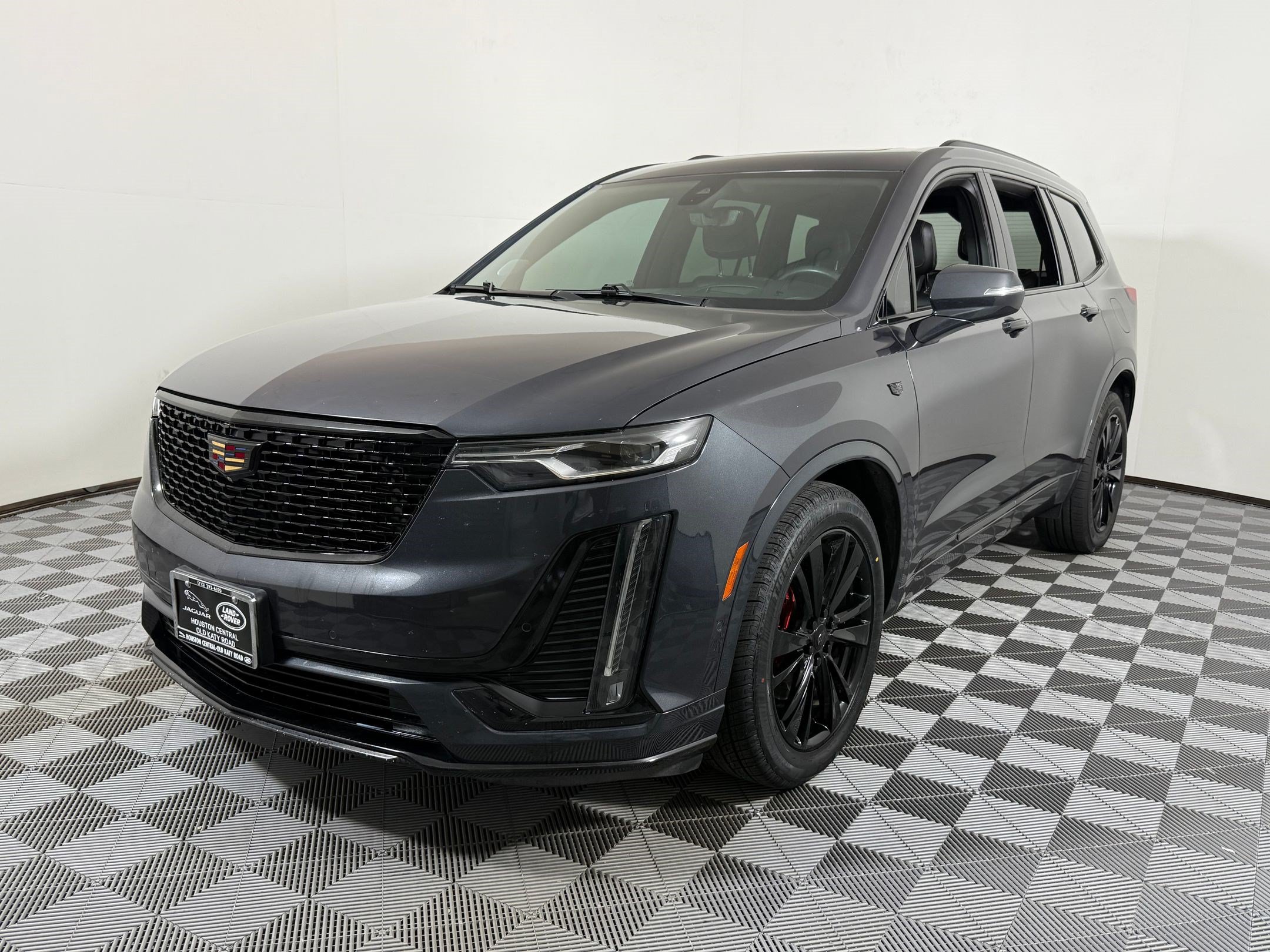 Used 2022 Cadillac XT6 Premium Luxury w/ Technology Package