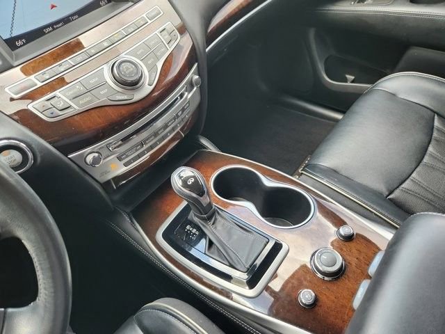 Used 2017 INFINITI QX60 FWD w/ Deluxe Technology Package image 18