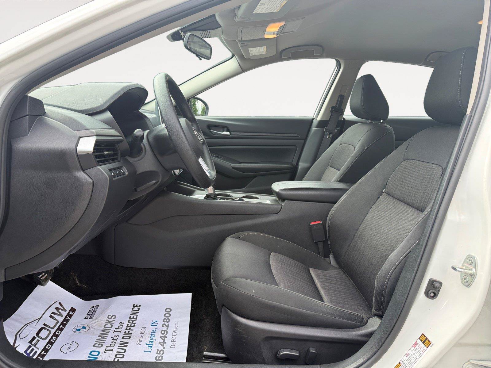 Used 2025 Nissan Altima 2.5 SV FWD image 10