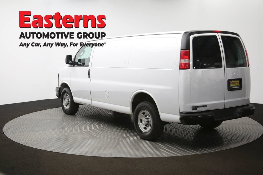 Used 2017 Chevrolet Express 2500 image 64