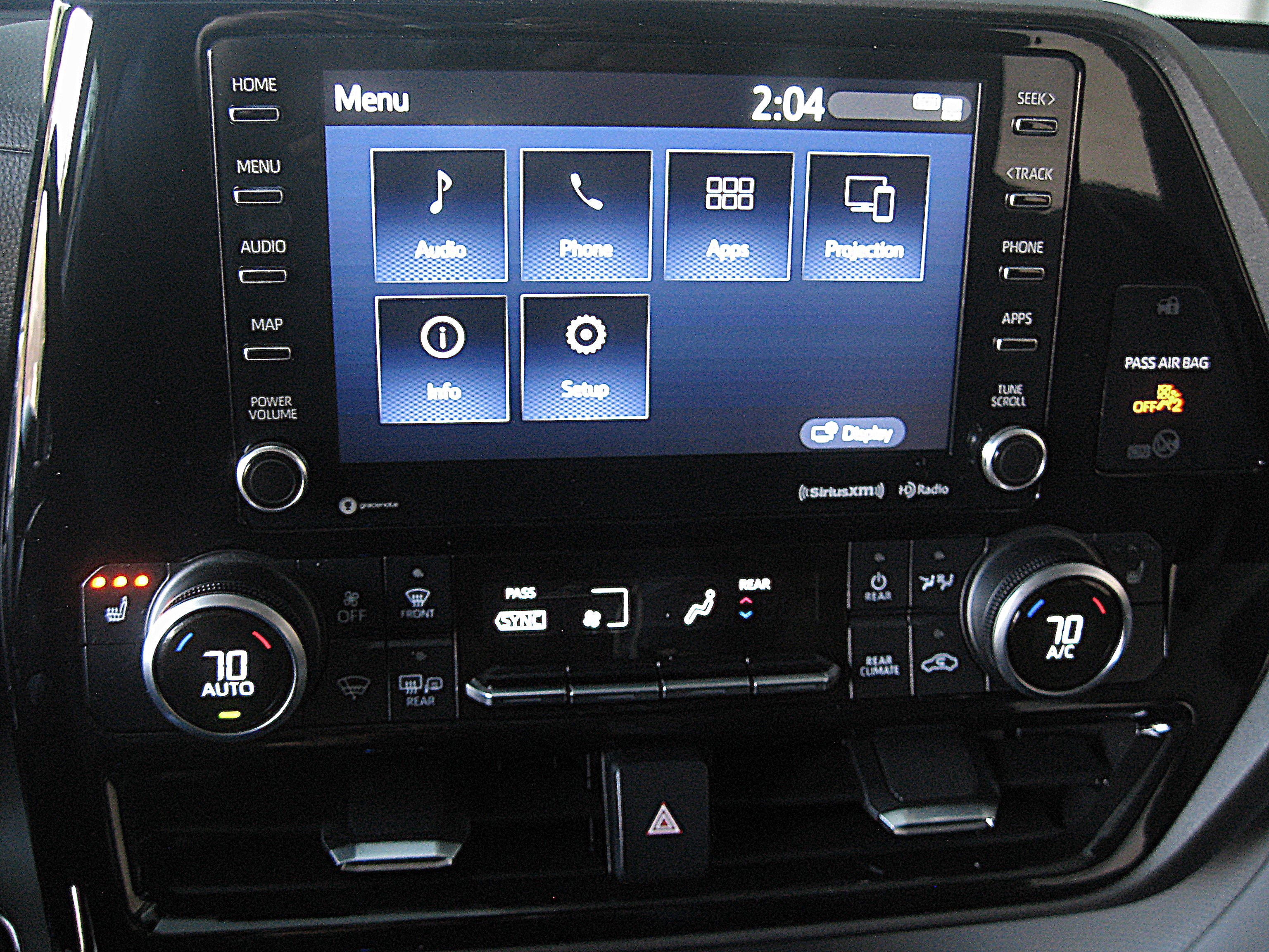 Used 2022 Toyota Highlander XLE image 17