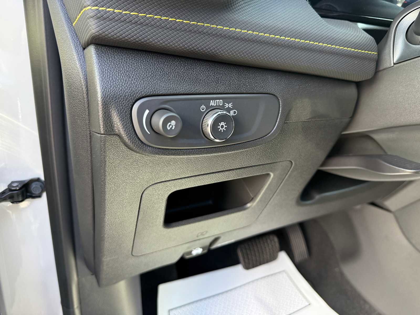 New 2026 Chevrolet TrailBlazer ACTIV w/ Convenience Package image 15