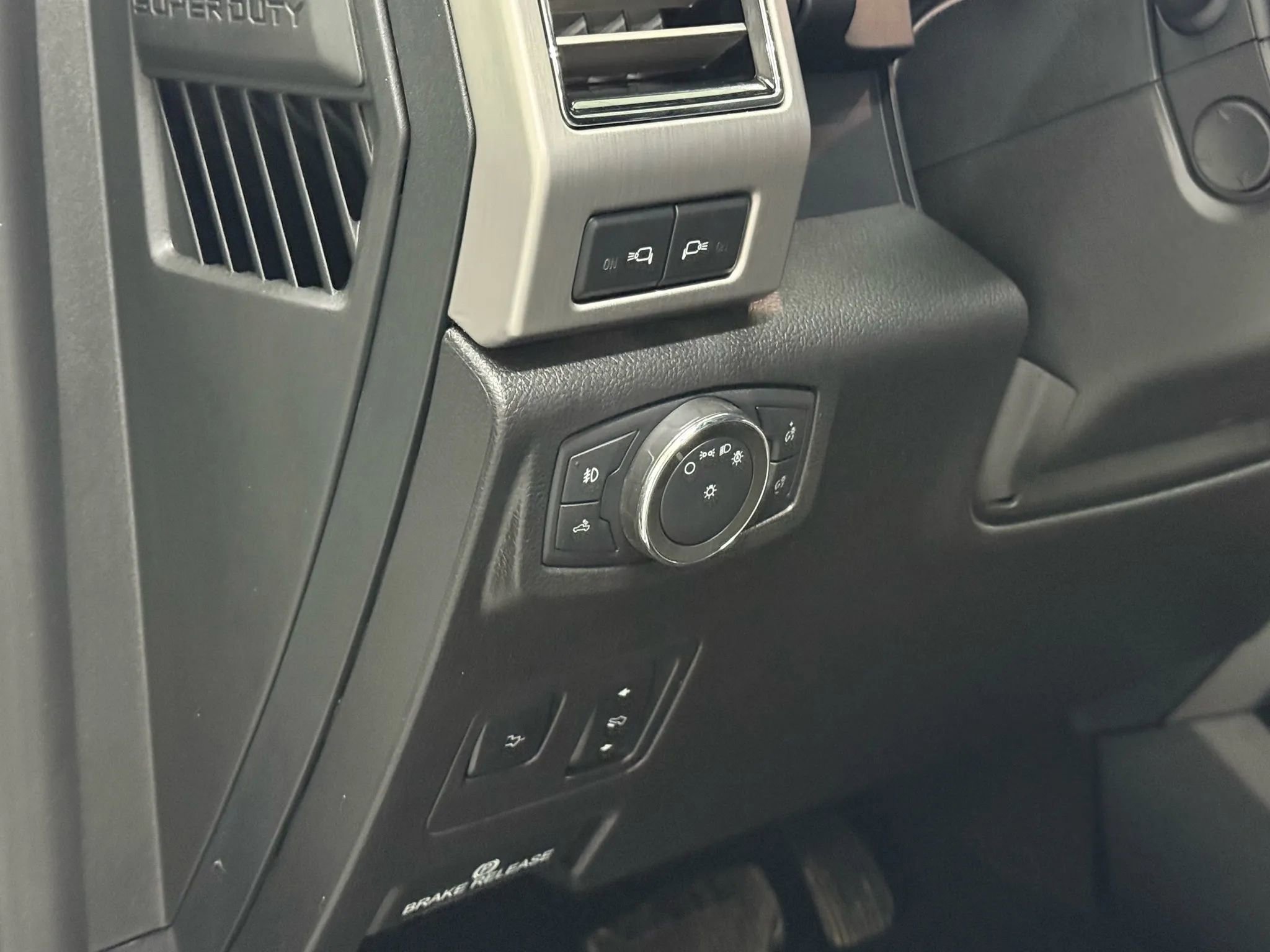 Used 2021 Ford F250 Platinum image 28