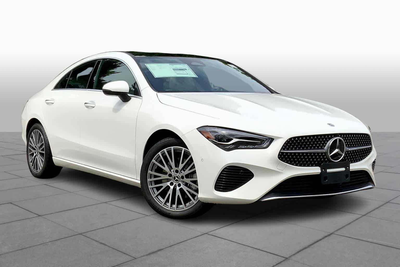 Used 2025 Mercedes-Benz CLA 250 4MATIC image 2