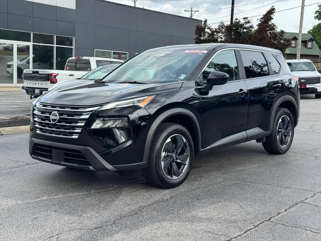 Certified 2025 Nissan Rogue SV FWD image 7