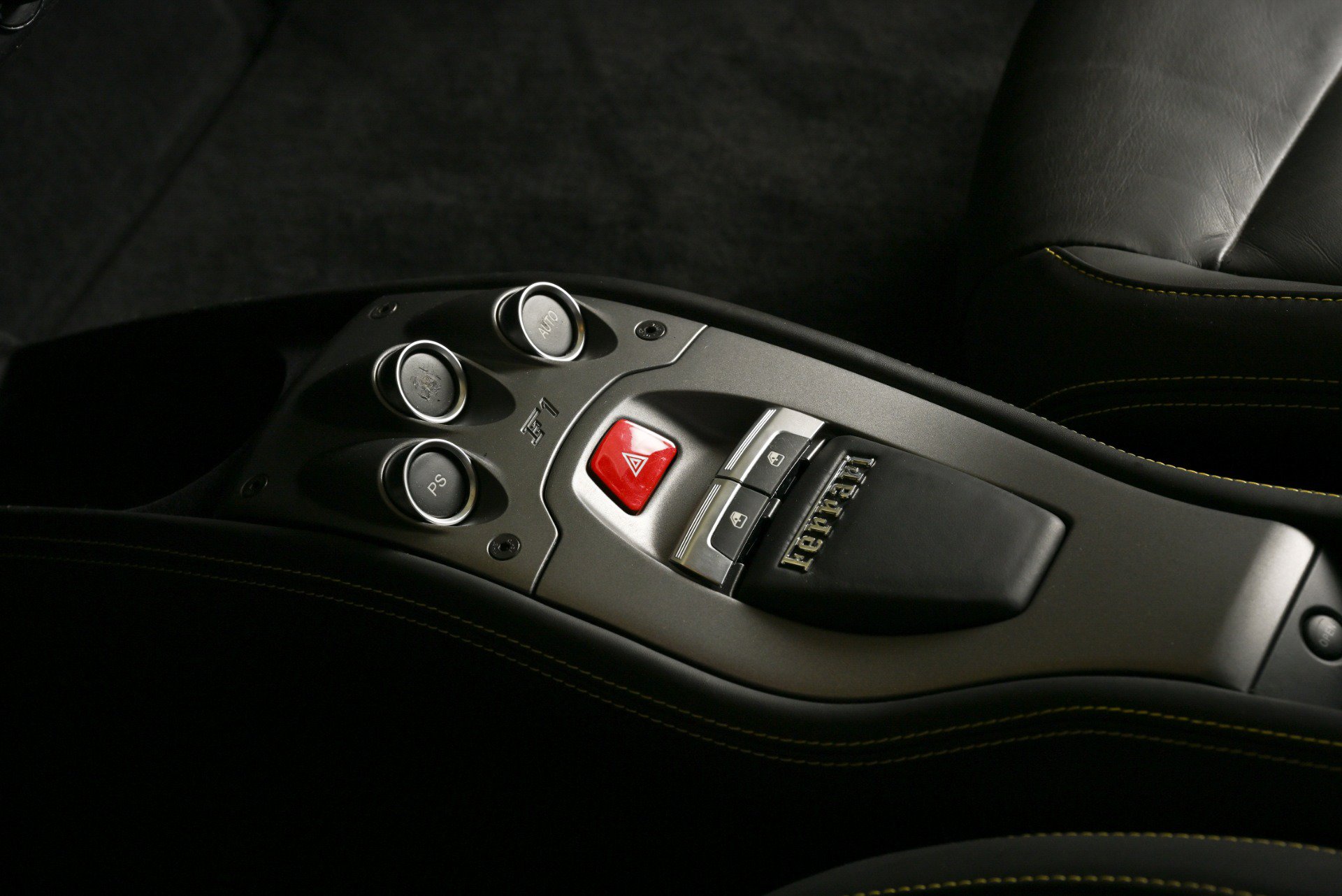 Used 2011 Ferrari 458 Italia Coupe RWD image 5