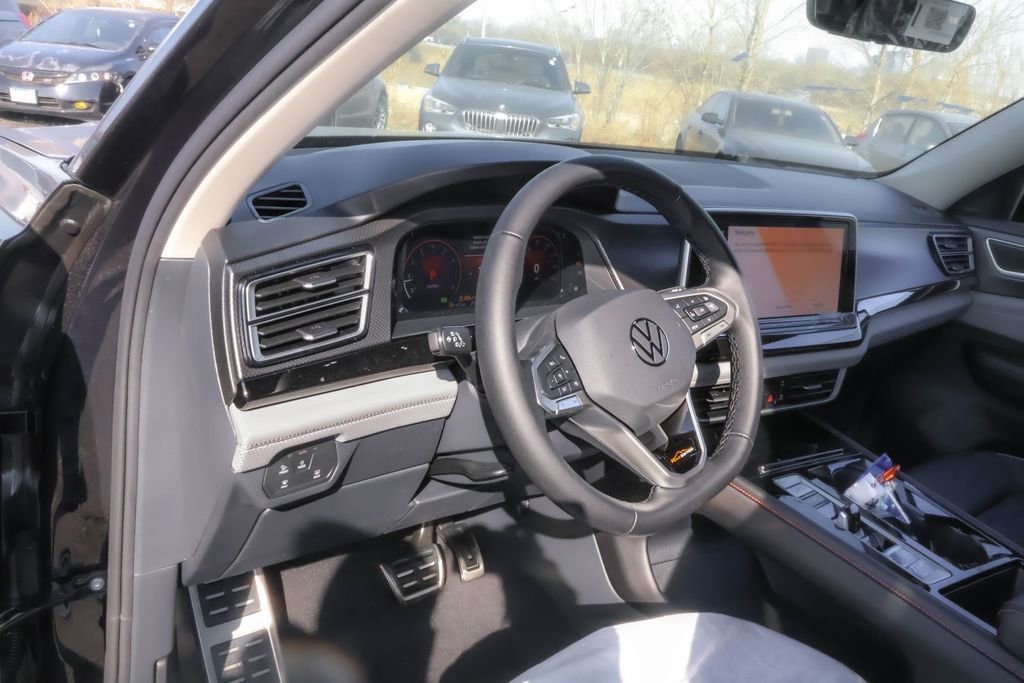 New 2026 Volkswagen Atlas Peak Edition image 13