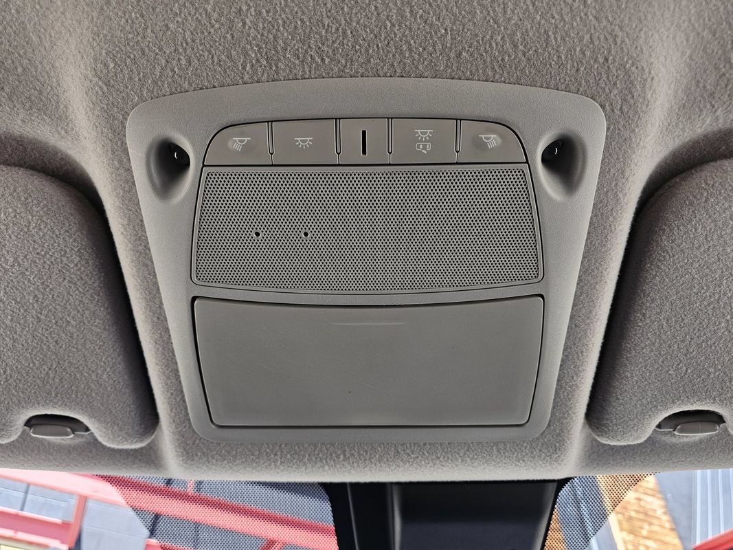 Used 2024 Nissan Leaf S FWD image 24