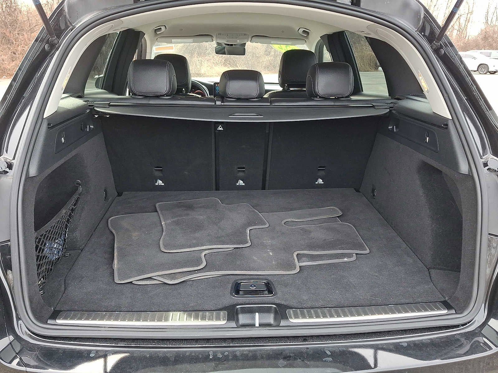 Used 2022 Mercedes-Benz GLC 300 4MATIC image 29