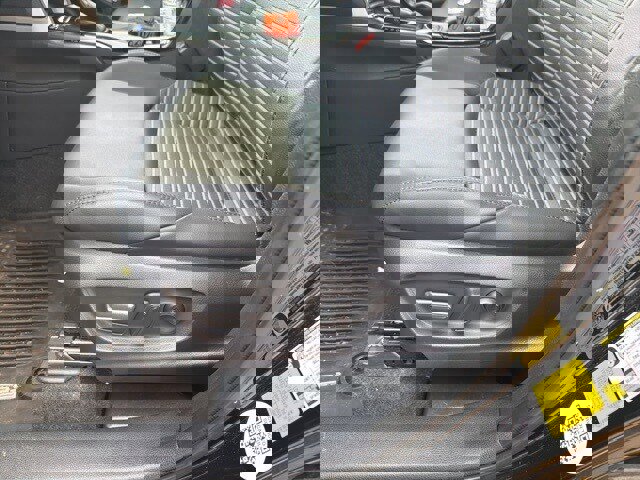 Used 2025 Toyota Corolla Cross AWD Hybrid image 7