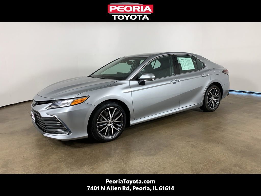 Used 2024 Toyota Camry XLE w/ Cold Weather Package
