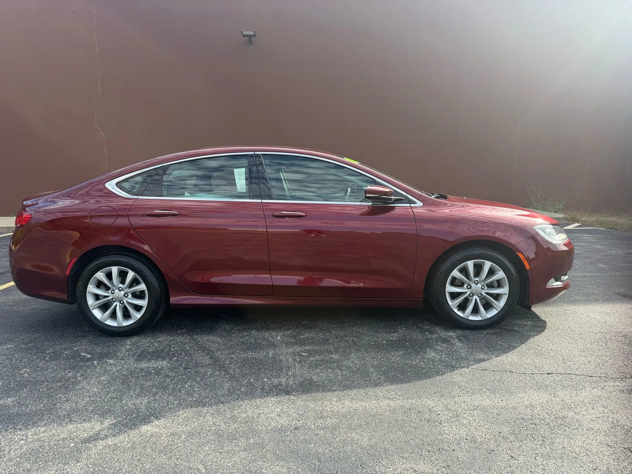 Used 2015 Chrysler 200 C image 4