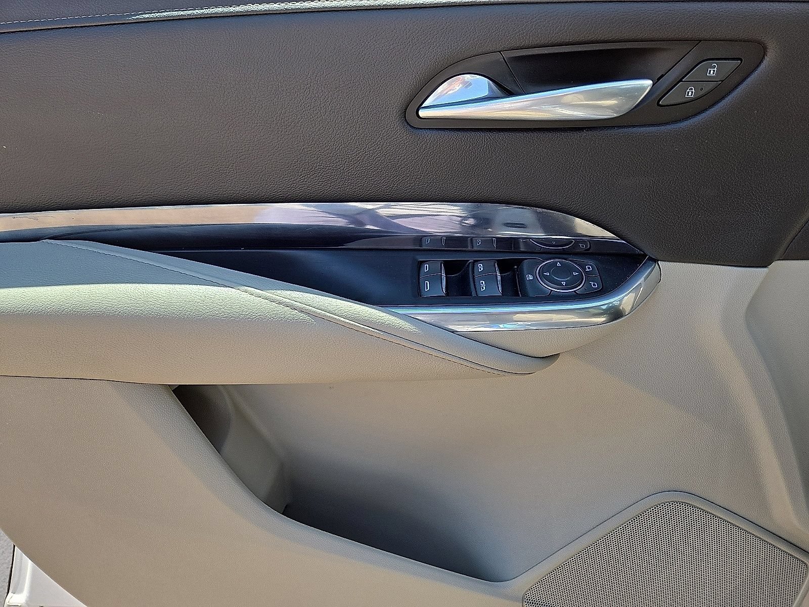 Used 2019 Cadillac XT4 Luxury FWD image 21