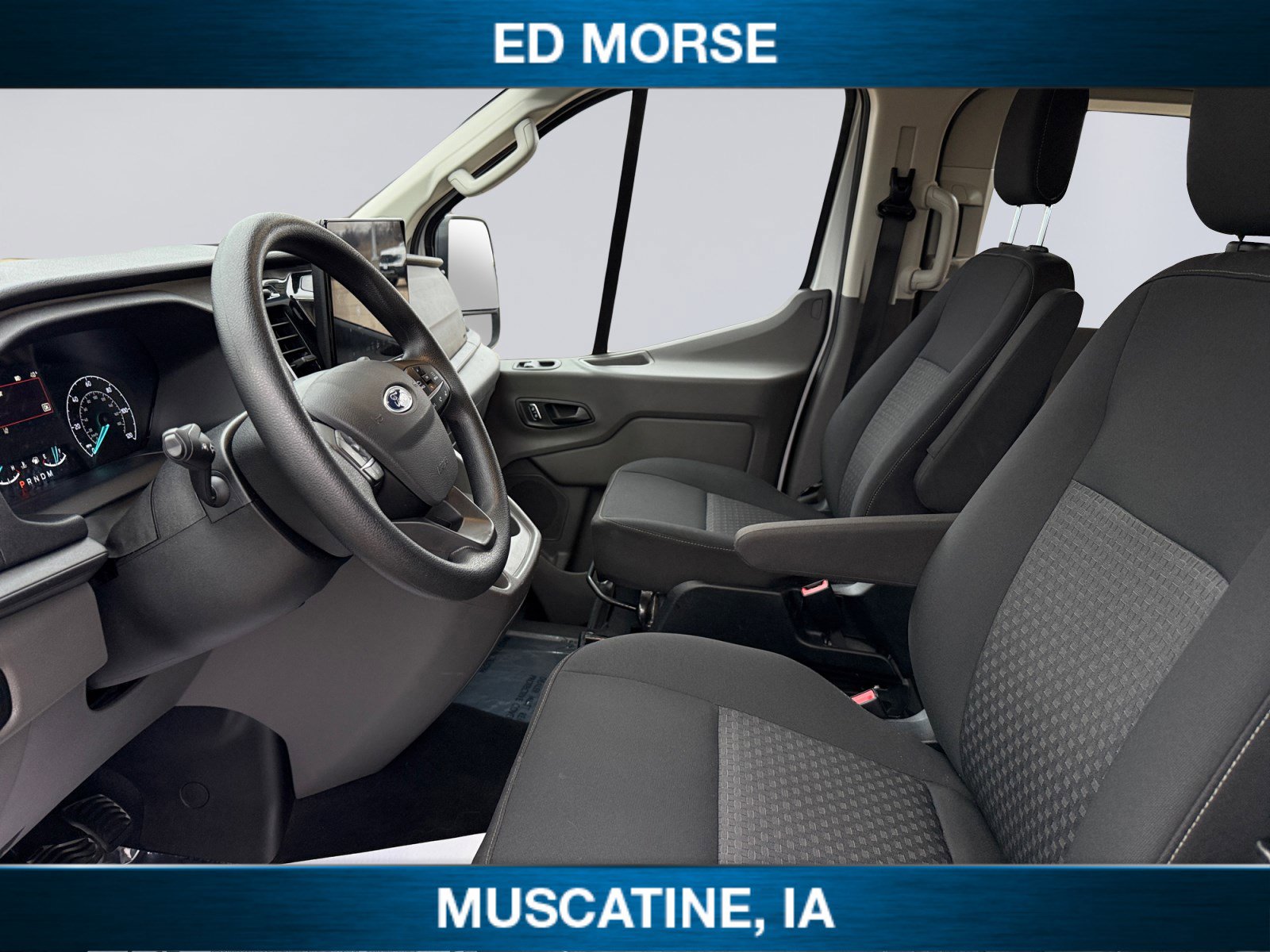 Used 2023 Ford Transit 350 XLT image 9