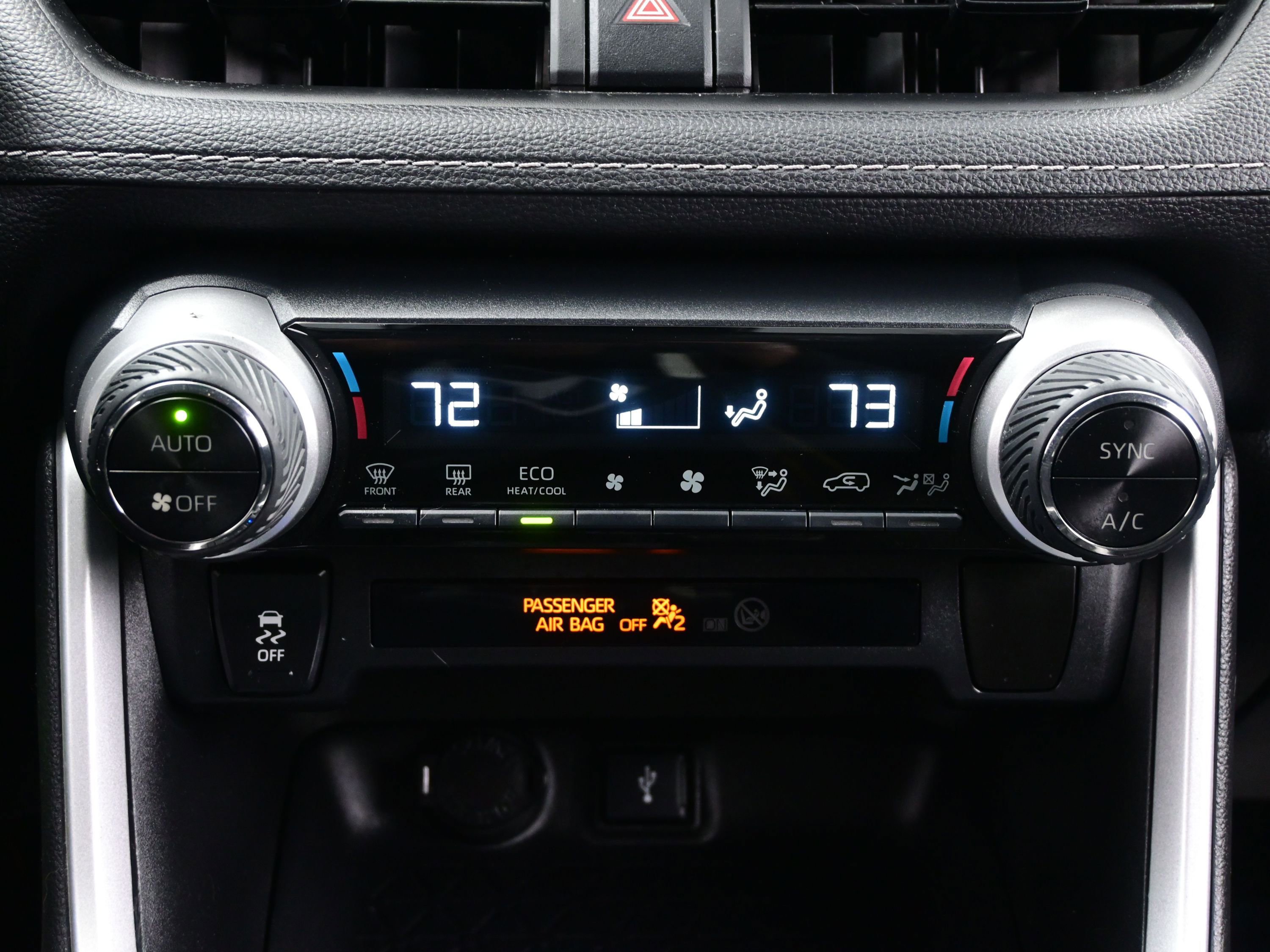 Used 2021 Toyota RAV4 LE AWD/4WD image 19