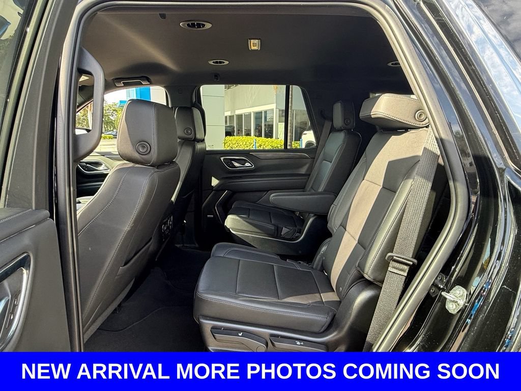 Used 2022 Chevrolet Tahoe LT w/ Luxury Package RWD image 12