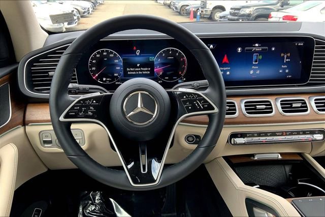 Used 2025 Mercedes-Benz GLE 350 4MATIC image 4