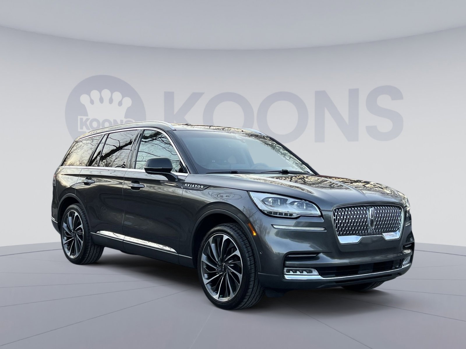 Used 2020 Lincoln Aviator Reserve w/ Equipment Group 202A image 8