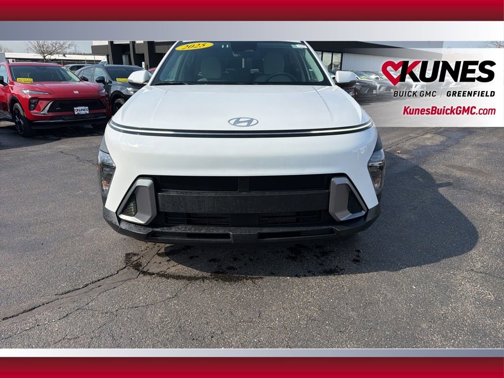 Used 2025 Hyundai Kona SEL image 14