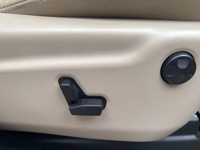 Used 2019 Jeep Grand Cherokee Limited AWD/4WD image 35