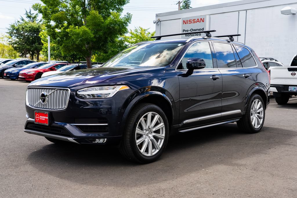 Used 2016 Volvo XC90 T6 Inscription w/ Vision Package AWD/4WD image 3