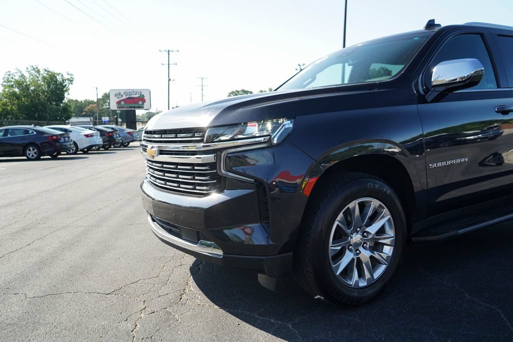 Used 2023 Chevrolet Suburban Premier AWD/4WD image 17