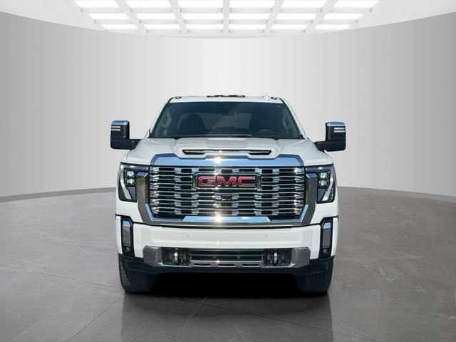 Used 2025 GMC Sierra 3500 Denali w/ Denali Reserve Package AWD/4WD image 2