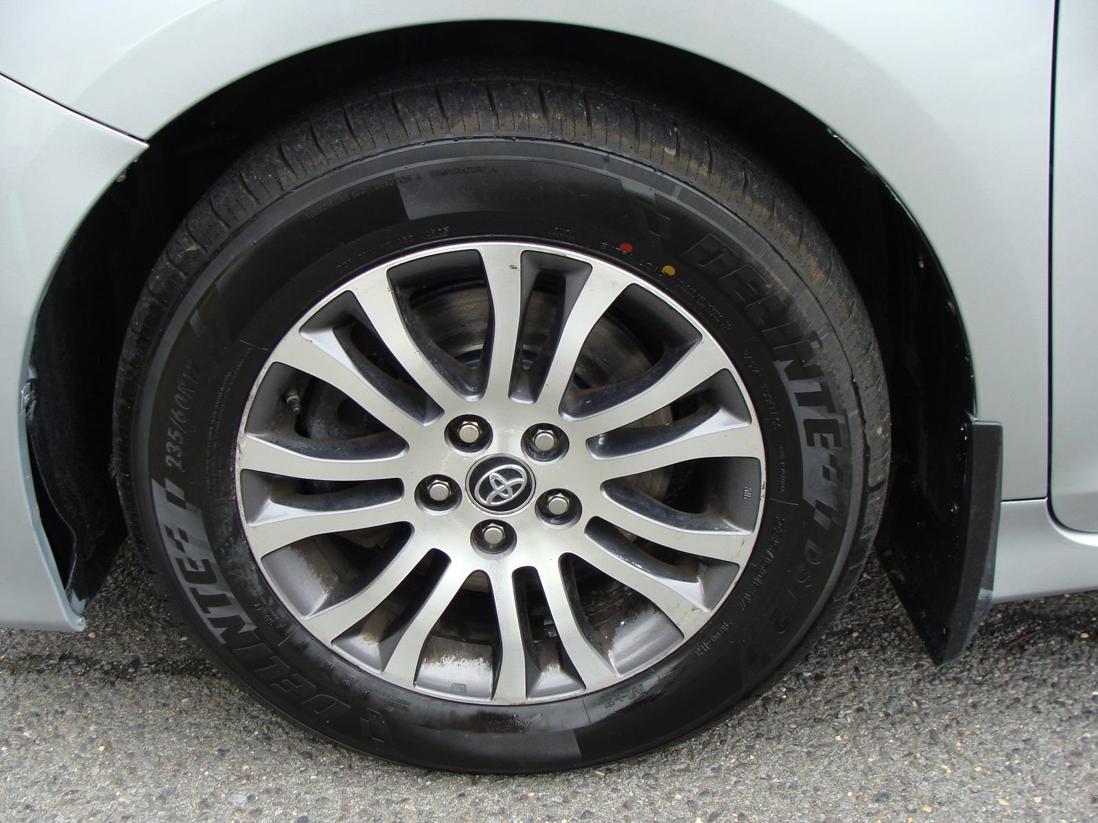 Used 2019 Toyota Sienna XLE w/ XLE Navigation Package FWD image 36