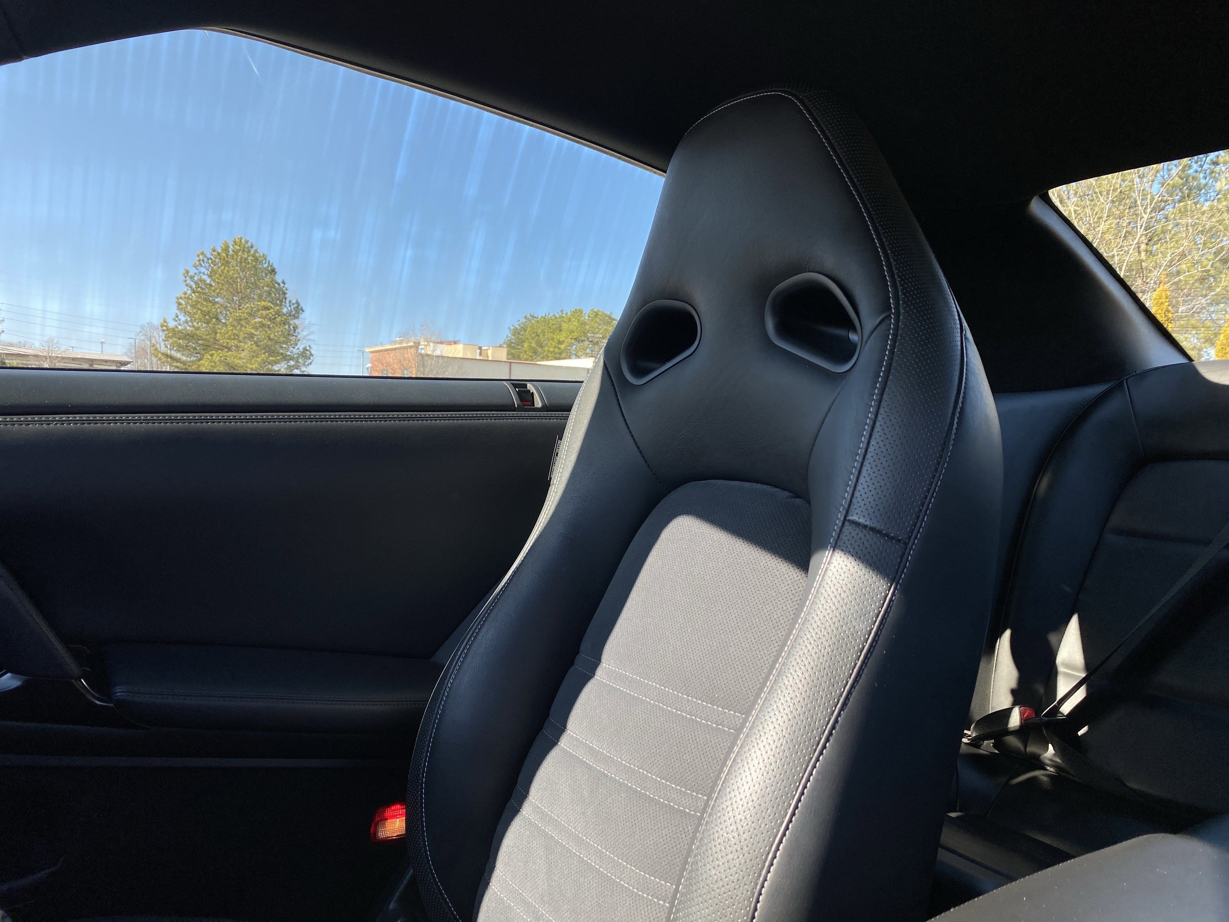 Used 2017 Nissan GT-R Premium image 30