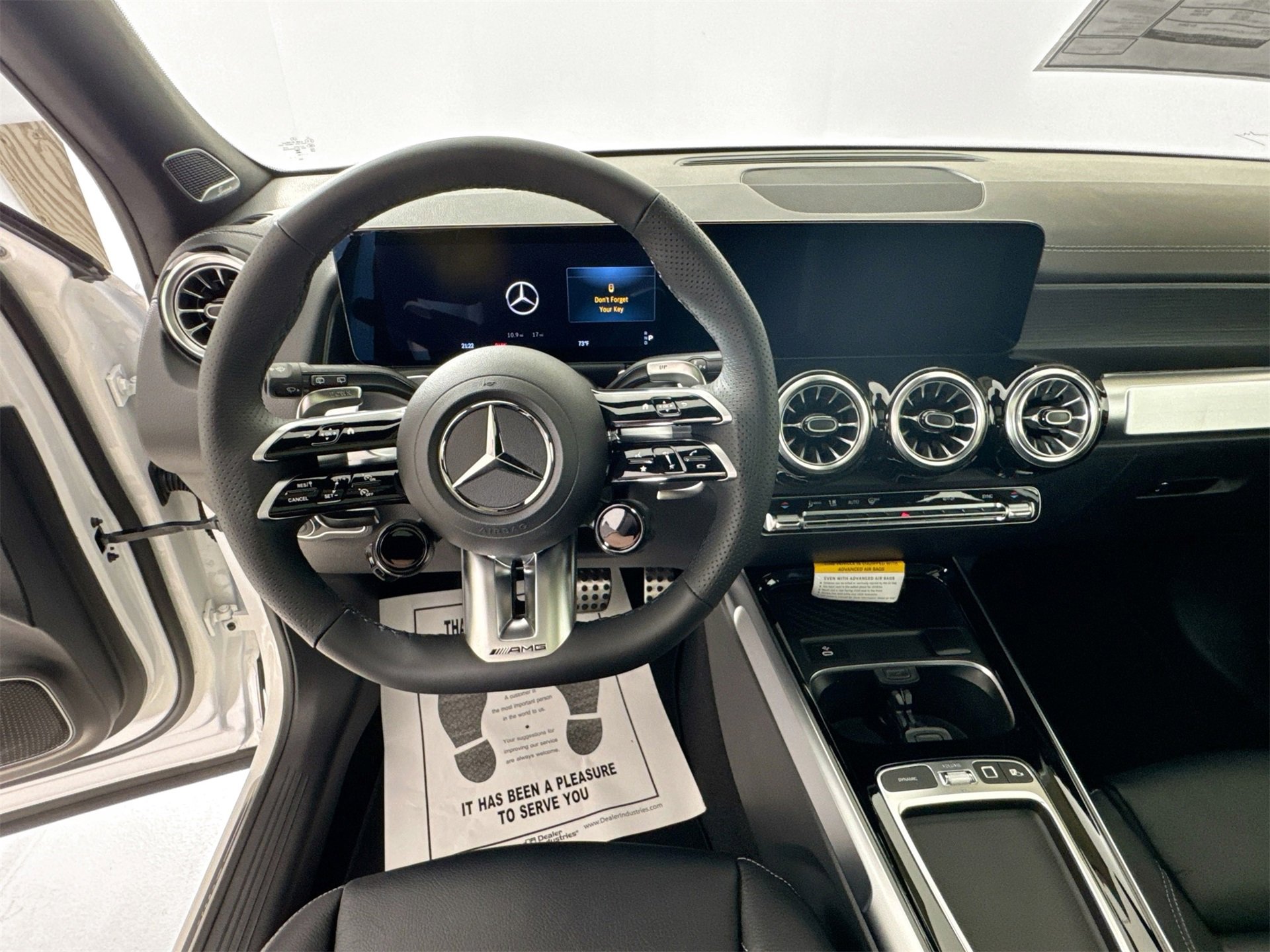 New 2026 Mercedes-Benz GLB 35 AMG 4MATIC image 12