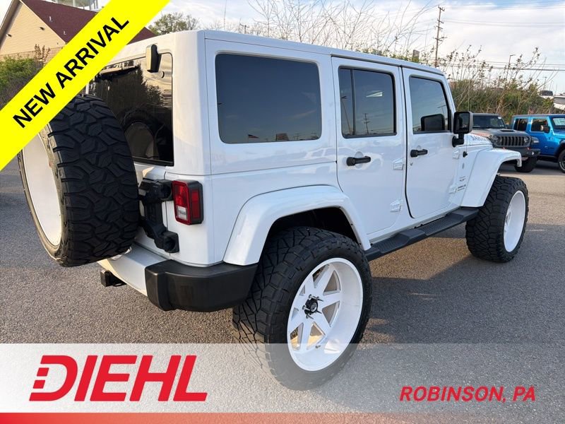 Used 2016 Jeep Wrangler Unlimited Sahara w/ Connectivity Group AWD/4WD image 6