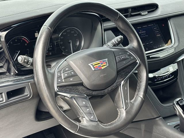Used 2022 Cadillac XT5 Premium Luxury AWD/4WD image 17