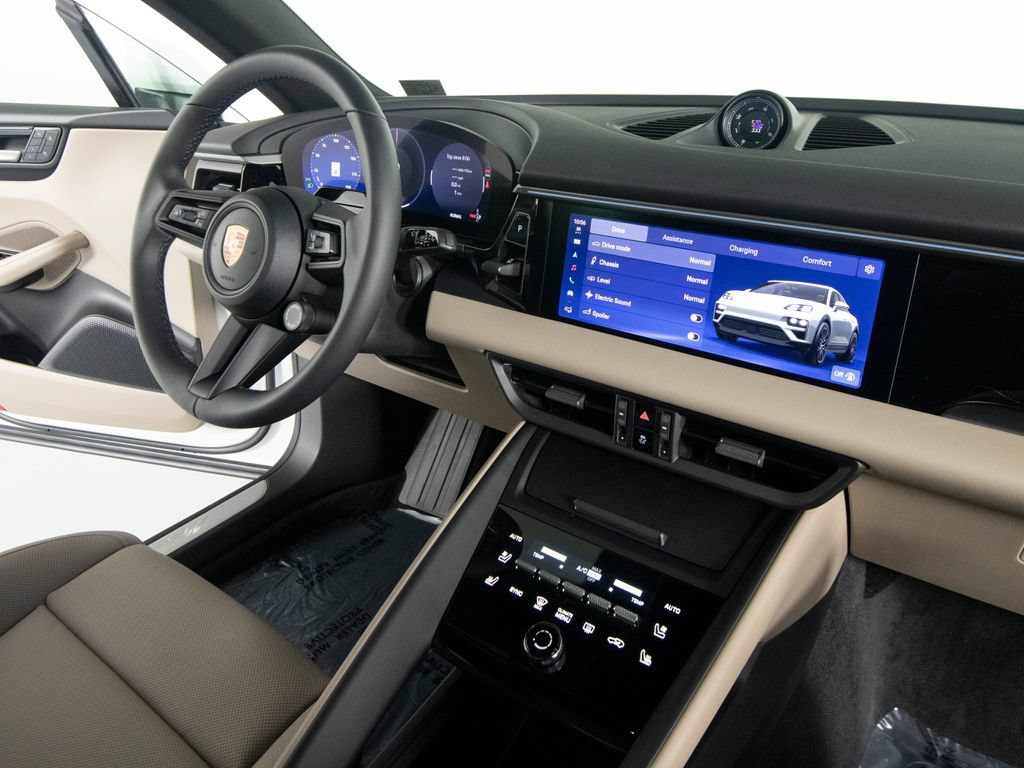 New 2026 Porsche Macan 4 Electric AWD/4WD image 29