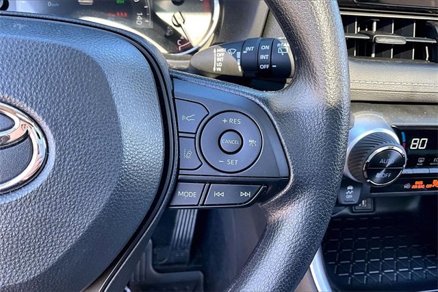 Used 2025 Toyota RAV4 XLE image 11