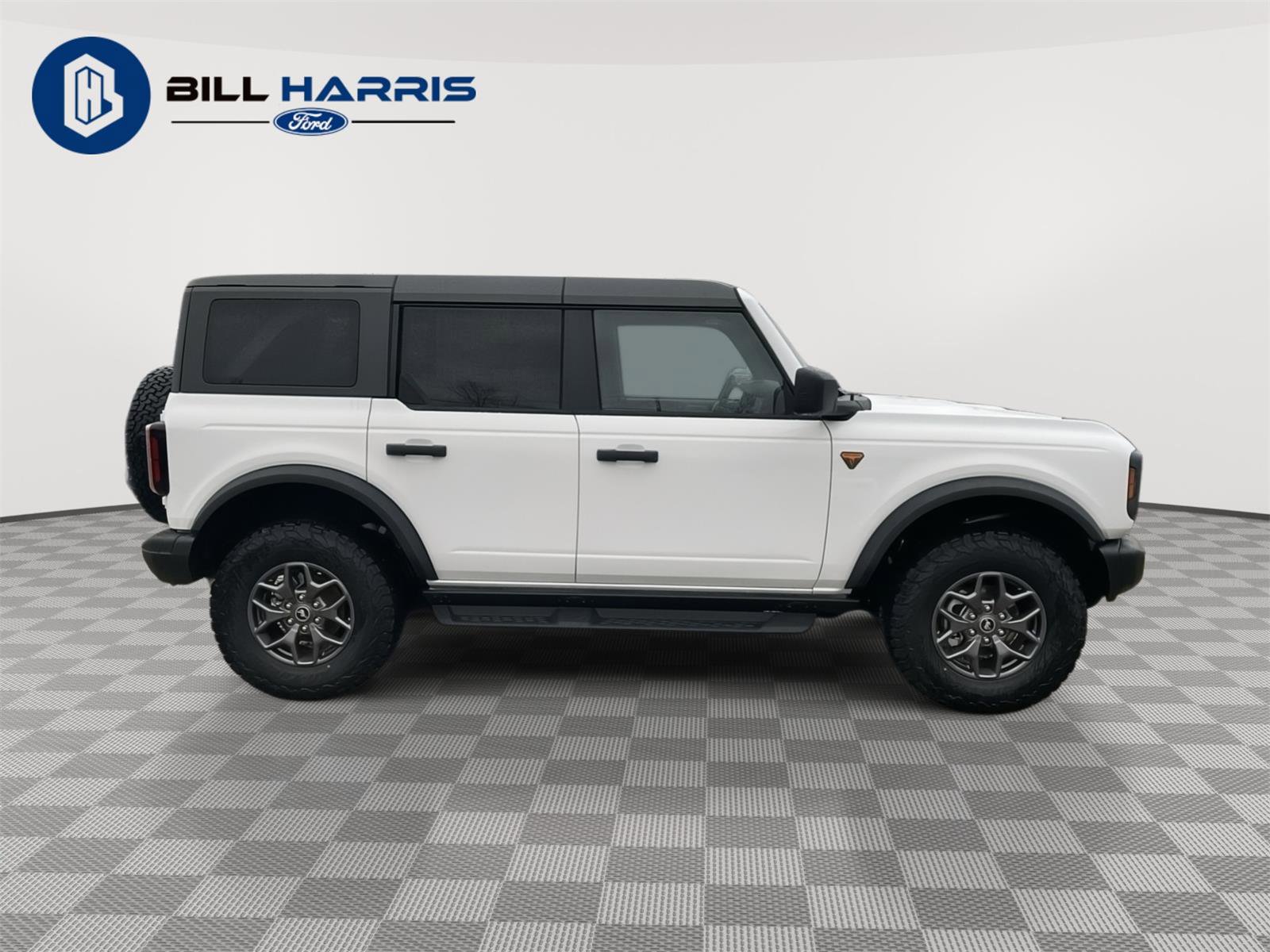 New 2025 Ford Bronco Badlands image 4