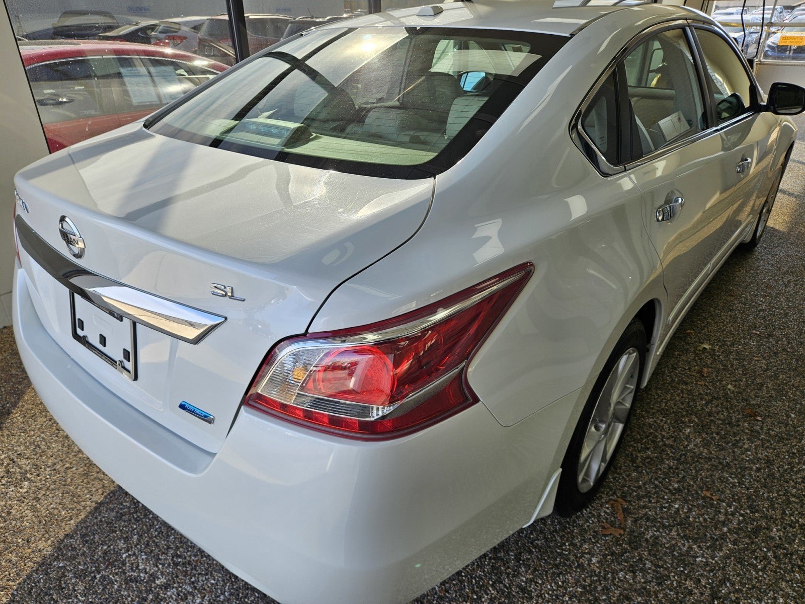 Used 2013 Nissan Altima 2.5 SL FWD image 2