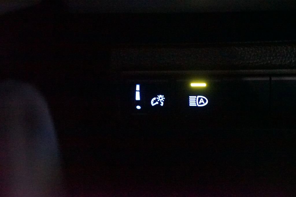 Used 2022 Toyota Corolla LE image 21