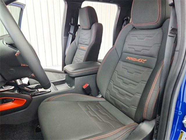 Used 2025 Nissan Frontier PRO-4X image 19
