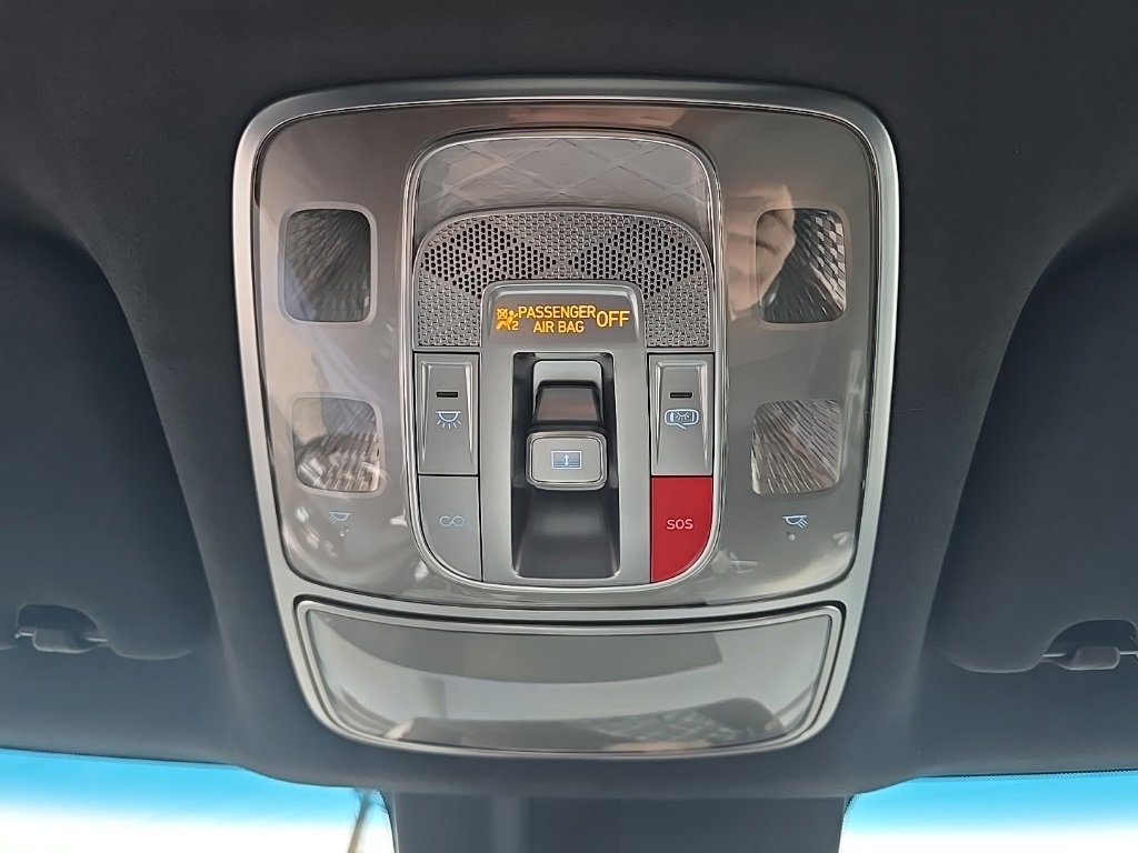 Used 2025 Genesis GV60 Performance image 21