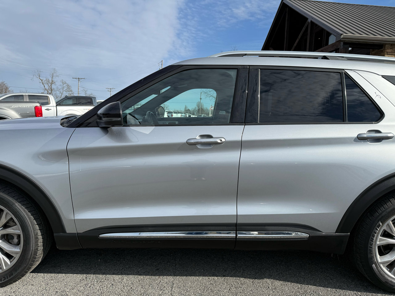 Used 2020 Ford Explorer Limited image 41