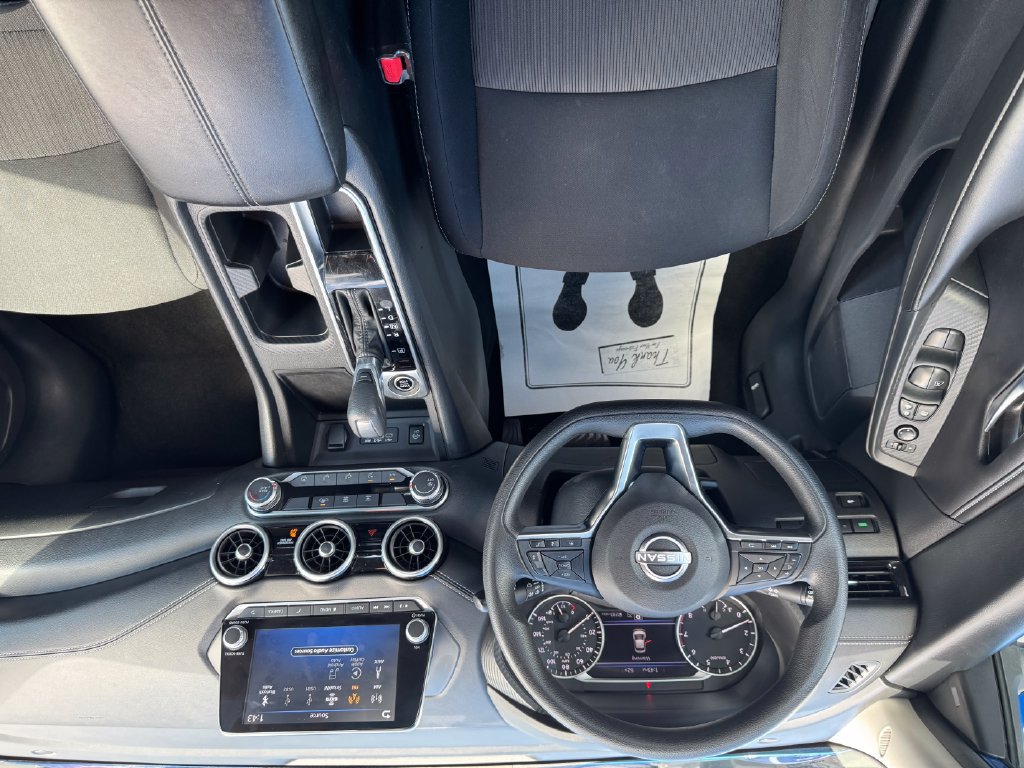 Used 2024 Nissan Sentra SV FWD image 19